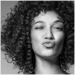 Aussie Deep Moisture Shampoo 300Ml - Image 3