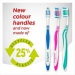 Colgate Toothbrush Zigzag Flexible Medium Triple Pack - Image 3