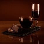 Lindt Cranberry Almond & Hazelnut Dark Chocolate Bar 100G - Image 2