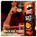 Pringles Sizzl'n Spicy Chorizo Crisps 180G - Image 3